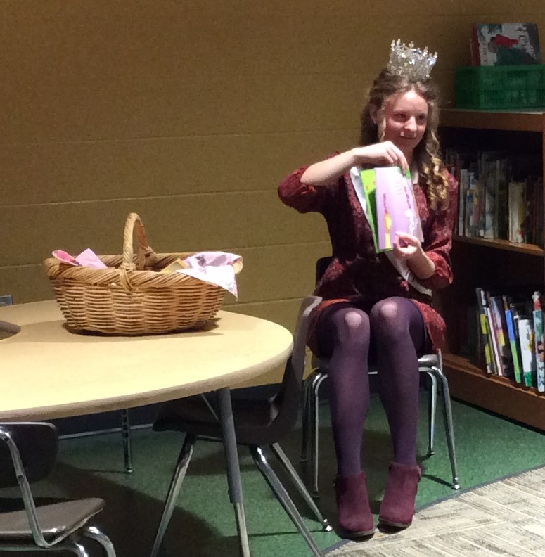 Reading with Apple Queen